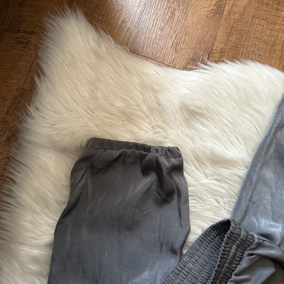 LULU’S Comfy Mindset Washed Charcoal Grey French Terry Joggers - Picture 7 of 7